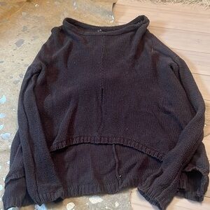 Elan High Low Sweater with Skull Details at Back Size S